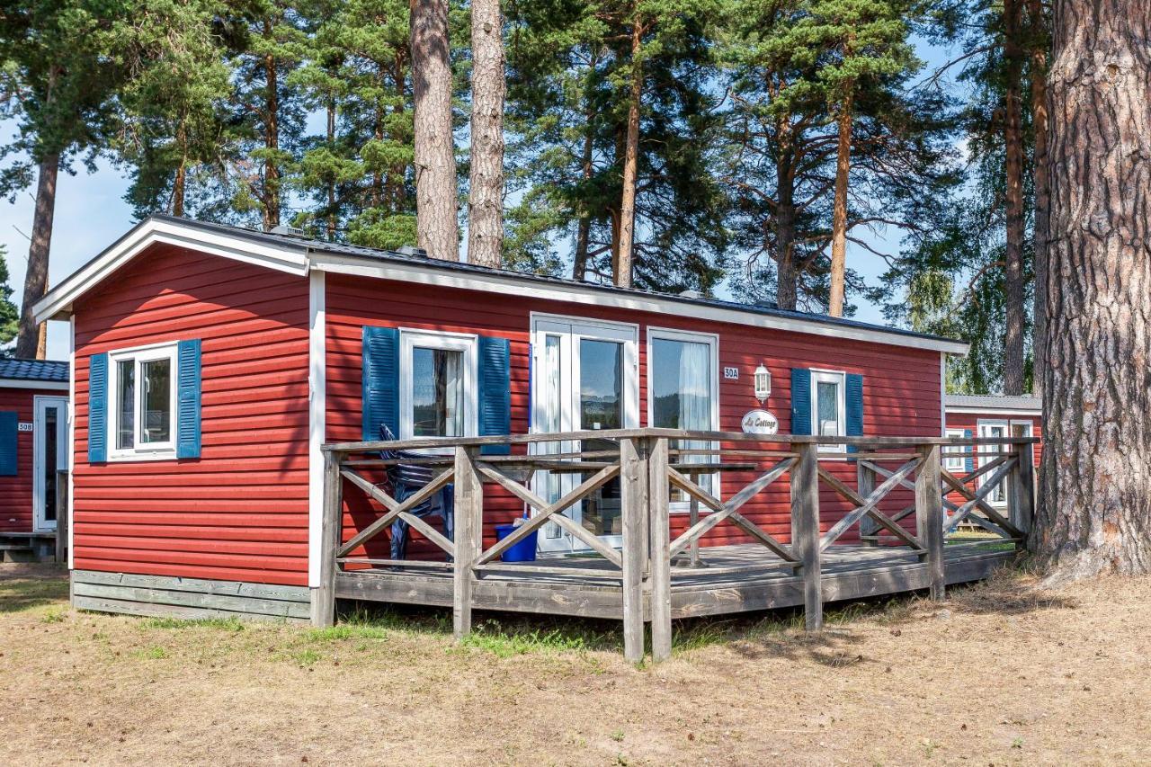 Отель First Camp Siljansbadet - Raettvik Экстерьер фото