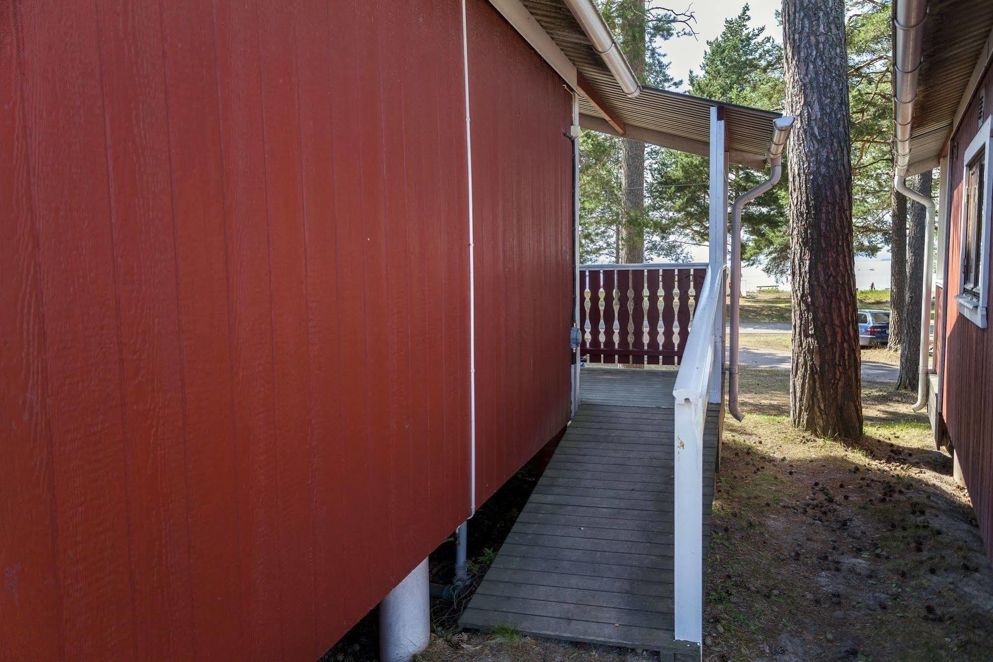 Отель First Camp Siljansbadet - Raettvik Экстерьер фото