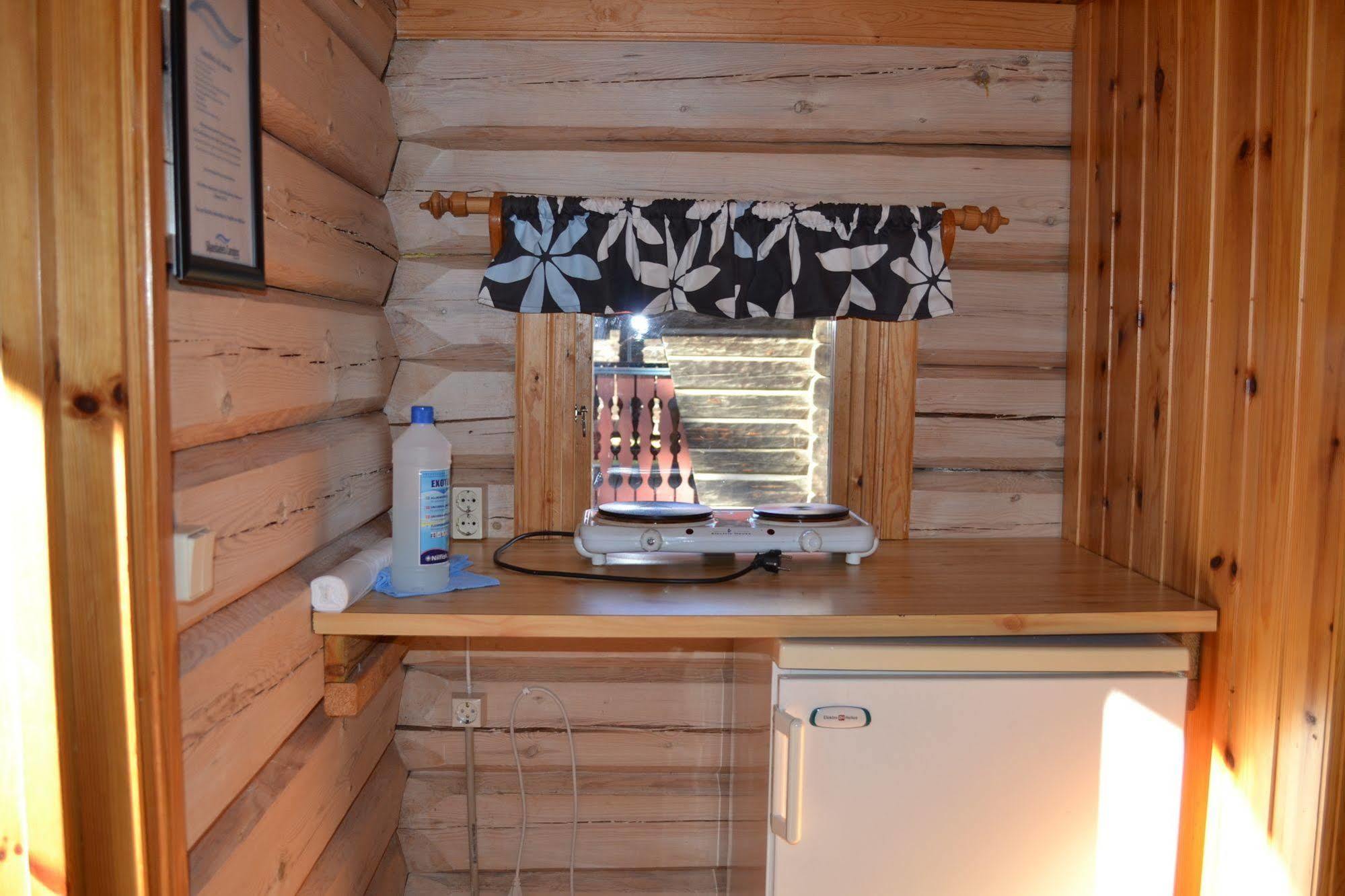 Отель First Camp Siljansbadet - Raettvik Экстерьер фото